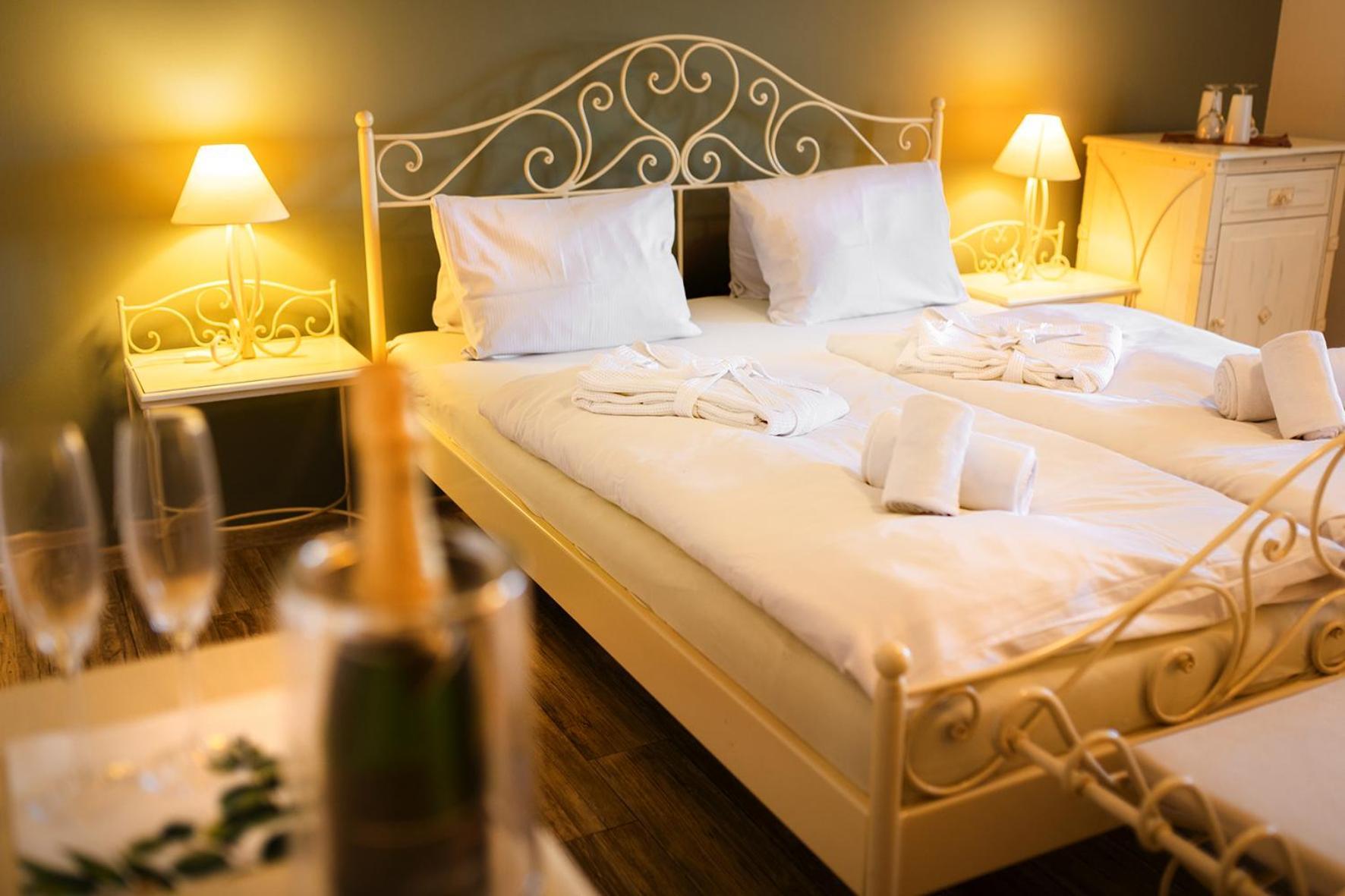 Wellness Hotel Lihovar Třemošnice 外观 照片